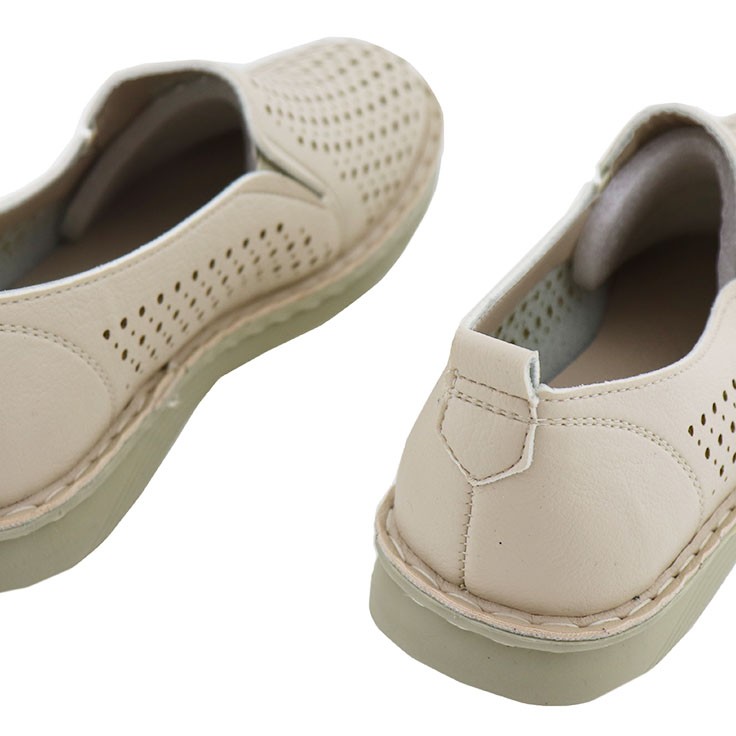 Γυναικεία Slip-On Τρυπιτό Παπούτσι Δερματίνη Mira & Max Γυναικεία Slip-On Τρυπιτό Παπούτσι Δερματίνη Mira & Max