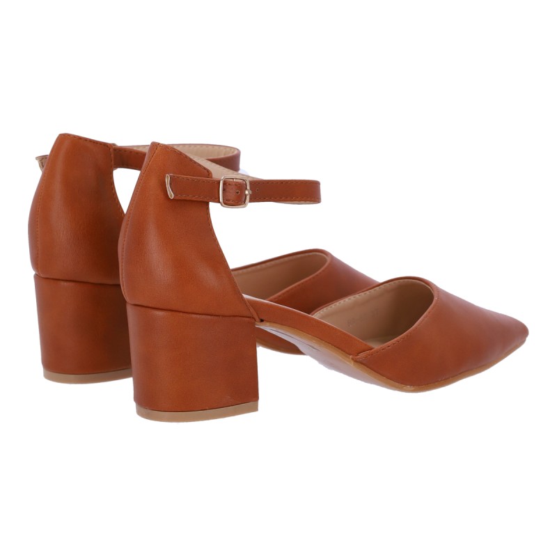 GOGO Shoes Δερμάτινες Γόβες με Λουράκι και Χοντρό Τακούνι GOGO Shoes Δερμάτινες Γόβες με Λουράκι και Χοντρό Τακούνι