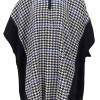 WOMEN'S PONCHO WITH ZIPPER AND PATTERN