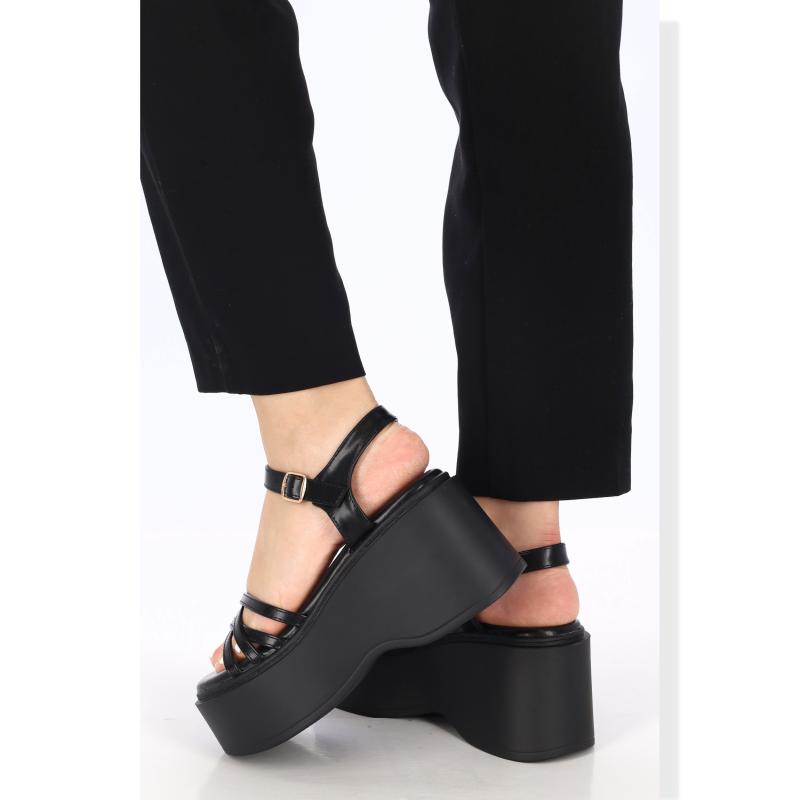 Alta Moda Γυναικεία Flatform Σανδάλια από Δερματίνη Alta Moda Γυναικεία Flatform Σανδάλια από Δερματίνη