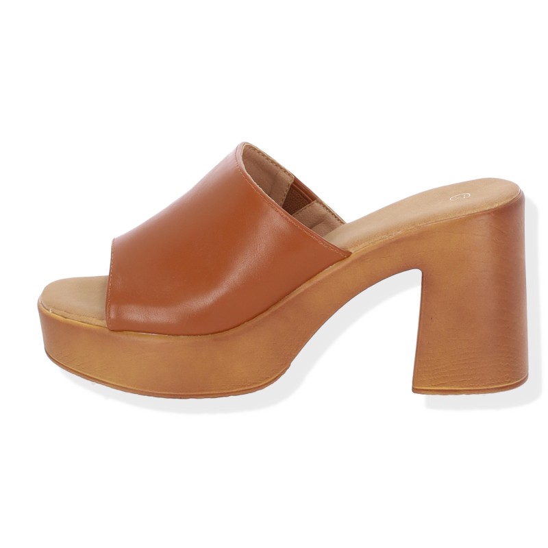 ALTA MODA Γυναικεία Clogs με Χοντρό Τακούνι Δερματίνη ALTA MODA Γυναικεία Clogs με Χοντρό Τακούνι Δερματίνη