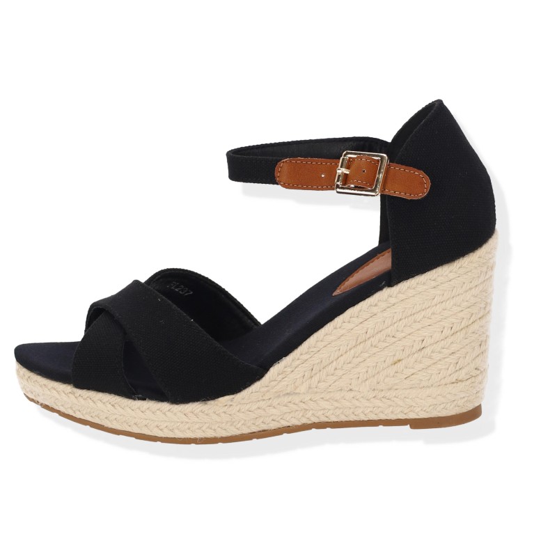 Καλοκαιρινές Γυναικείες Πλατφόρμες Ankle-Strap Καλοκαιρινές Γυναικείες Πλατφόρμες Ankle-Strap