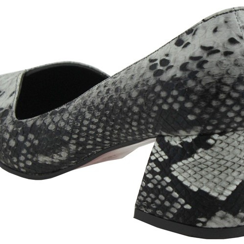 PAYLAN Δερμάτινες Γόβες με Χοντρό Τακούνι "Snake Print" PAYLAN Δερμάτινες Γόβες με Χοντρό Τακούνι "Snake Print"