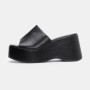 IDEAL SHOES Γυναικεία Πλατφόρμα-Παντόφλα σε Δερματίνη