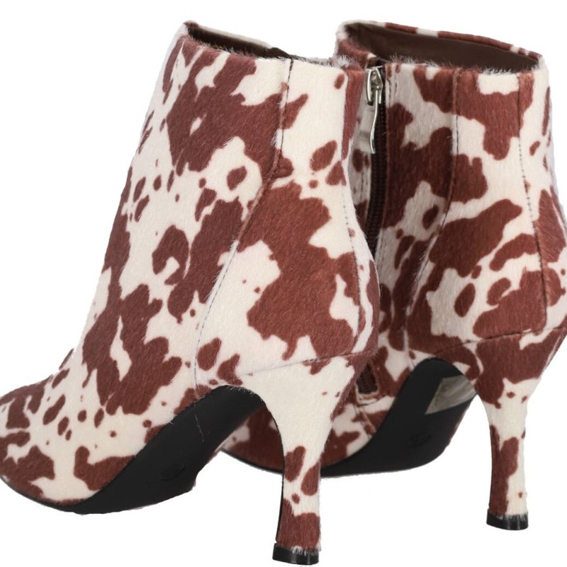 Ideal Shoes Γυναικεία Μποτάκια Στιλέτο με Μυτερή Μύτη -Animal Print