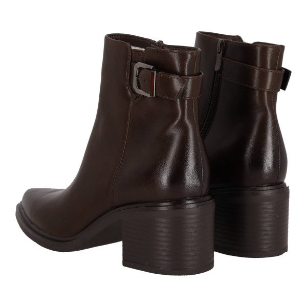 Me Cink Me Women's Low Leatherette Boot with Short Thick Heel Me Cink Me Women's Low Leatherette Boot with Short Thick Heel