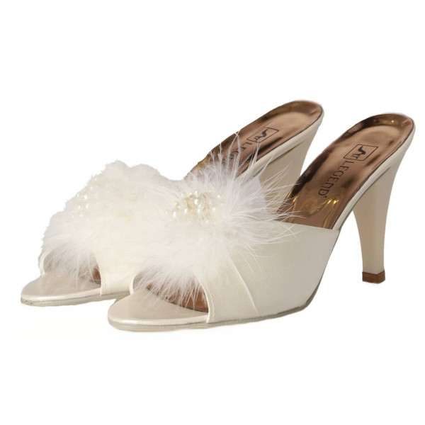 LEGEND Νυφική Άσπρη Παντόφλα Με Πούπουλα Και Πέρλες